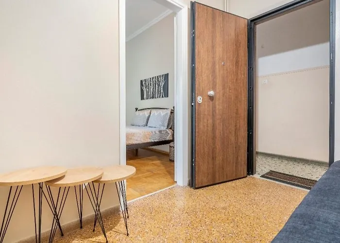 Billy\'S Home Ano Patisia, Athens